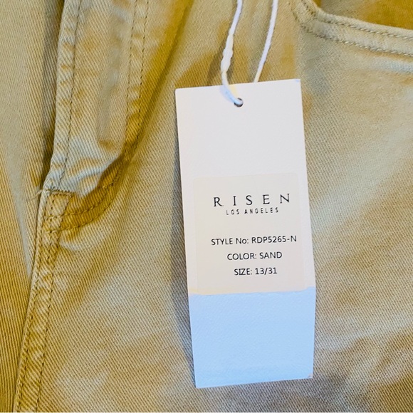 NWT Risen Distressed Sand High Rise Cropped Denim Jeans Size 31 - Picture 7 of 10